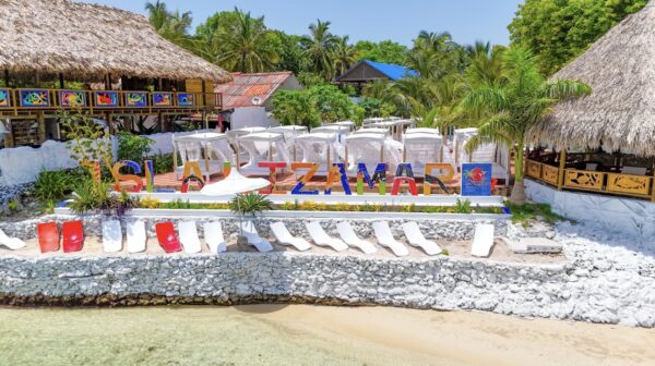 LIZAMAR BEACH CLUB