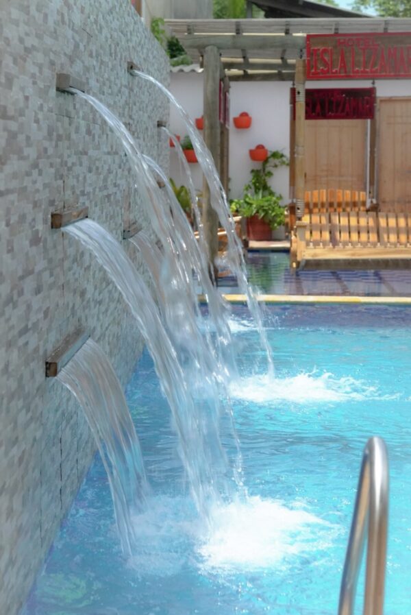 LIZAMAR BEACH CLUB - Image 4