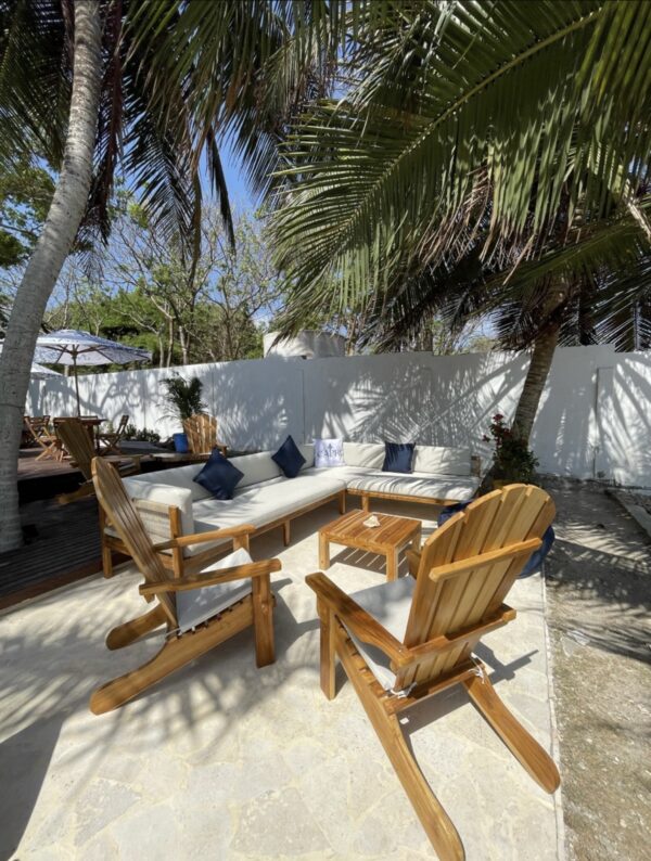 CAPRI BEACH CLUB - Image 4