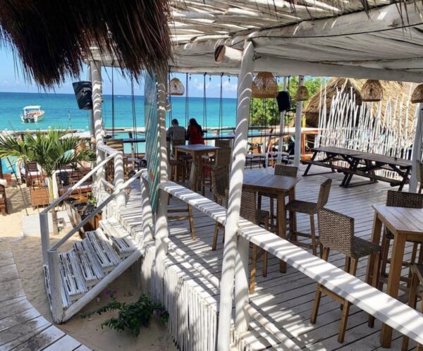 NENA BEACH CLUB - Image 9