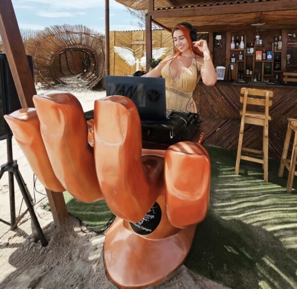 ANCESTRAL LOUNGE - Image 7