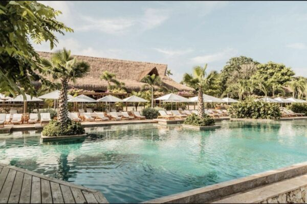 MAKANI LUXURY BEACH CLUB