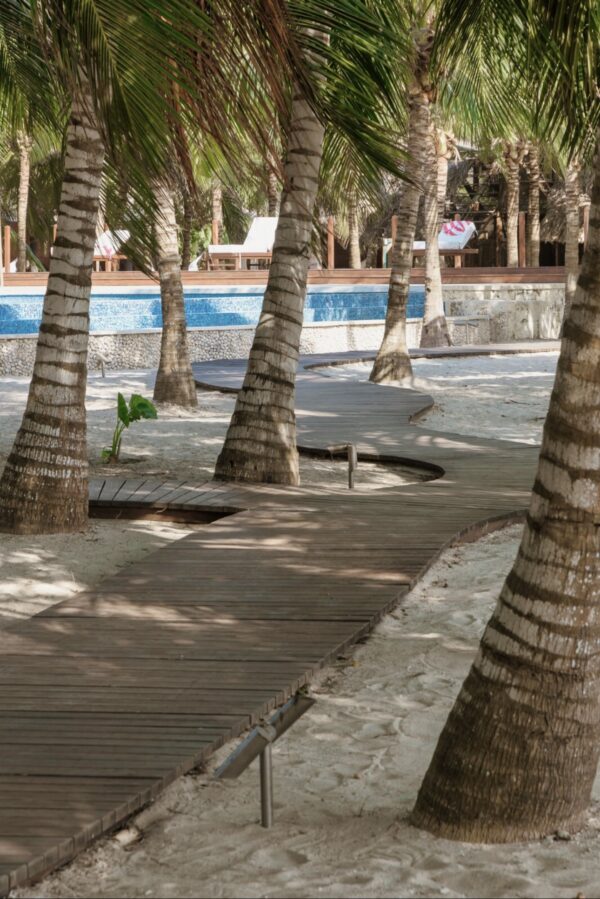 ATOLÓN BEACH CLUB - Image 2