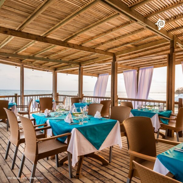 HOTEL ISLA DEL ENCANTO - Image 2